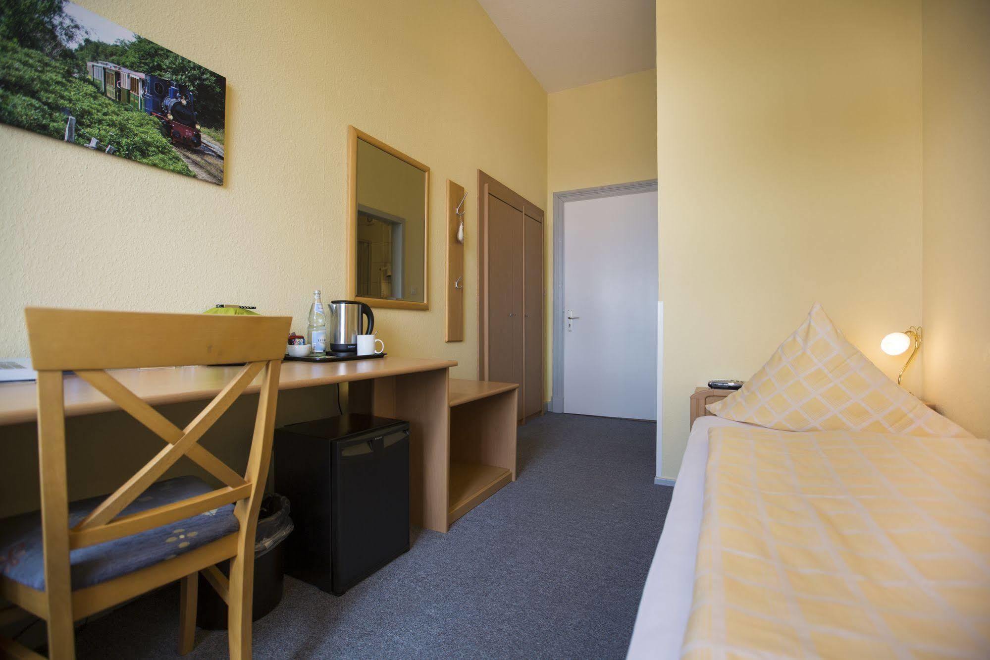 Hotel Graf Waldersee Borkum Zewnętrze zdjęcie