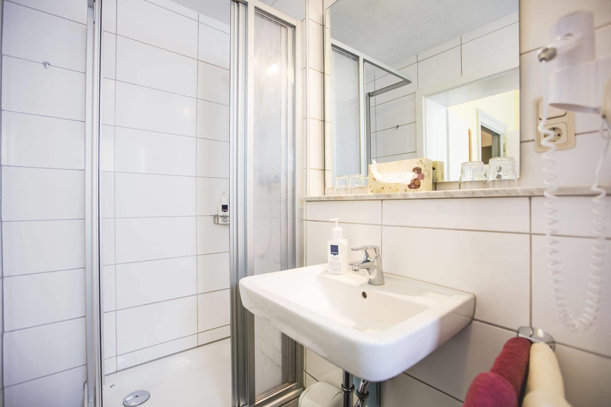 Hotel Graf Waldersee Borkum Zewnętrze zdjęcie