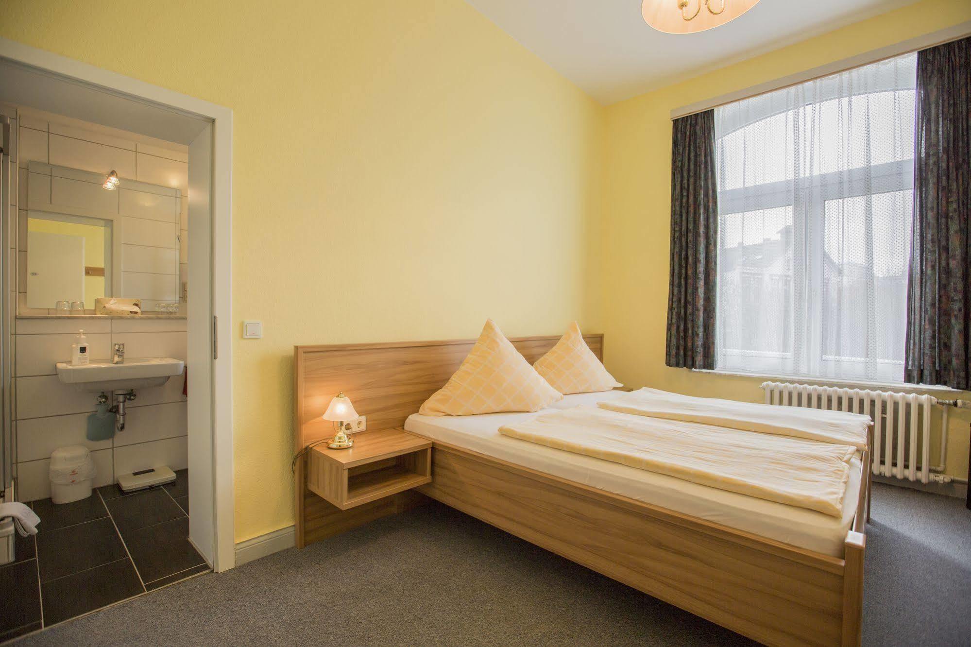 Hotel Graf Waldersee Borkum Zewnętrze zdjęcie